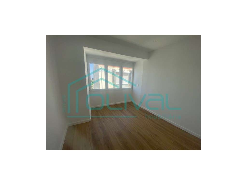 Apartamento T2 à venda em Póvoa de Santa Iria e Forte da Casa-9