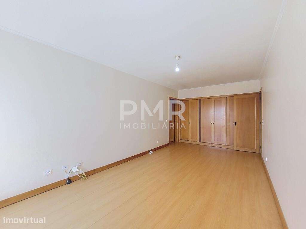 Apartamento T1 em Santa Clara-1
