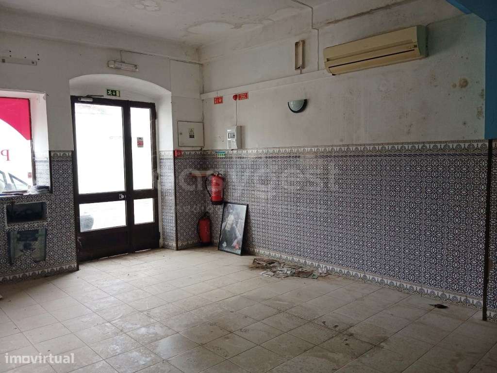 Café com comércio para recuperar localizado em aldeia de Baleizão - Grande imagem: 5/12