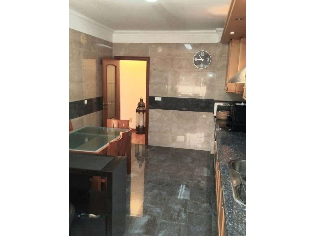 Bairro Salgado - T2 Espetacular com Parqueamento e Arrecadação-7