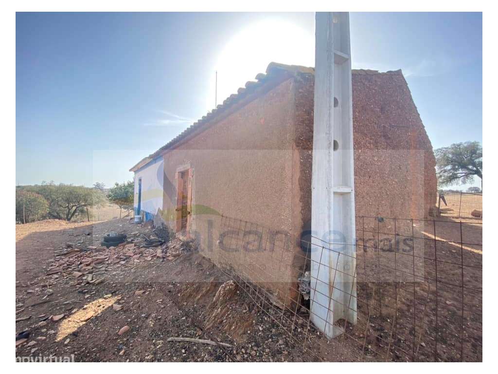 Propriedade de 35 ha - com Monte em Ruínas em Serpa-20