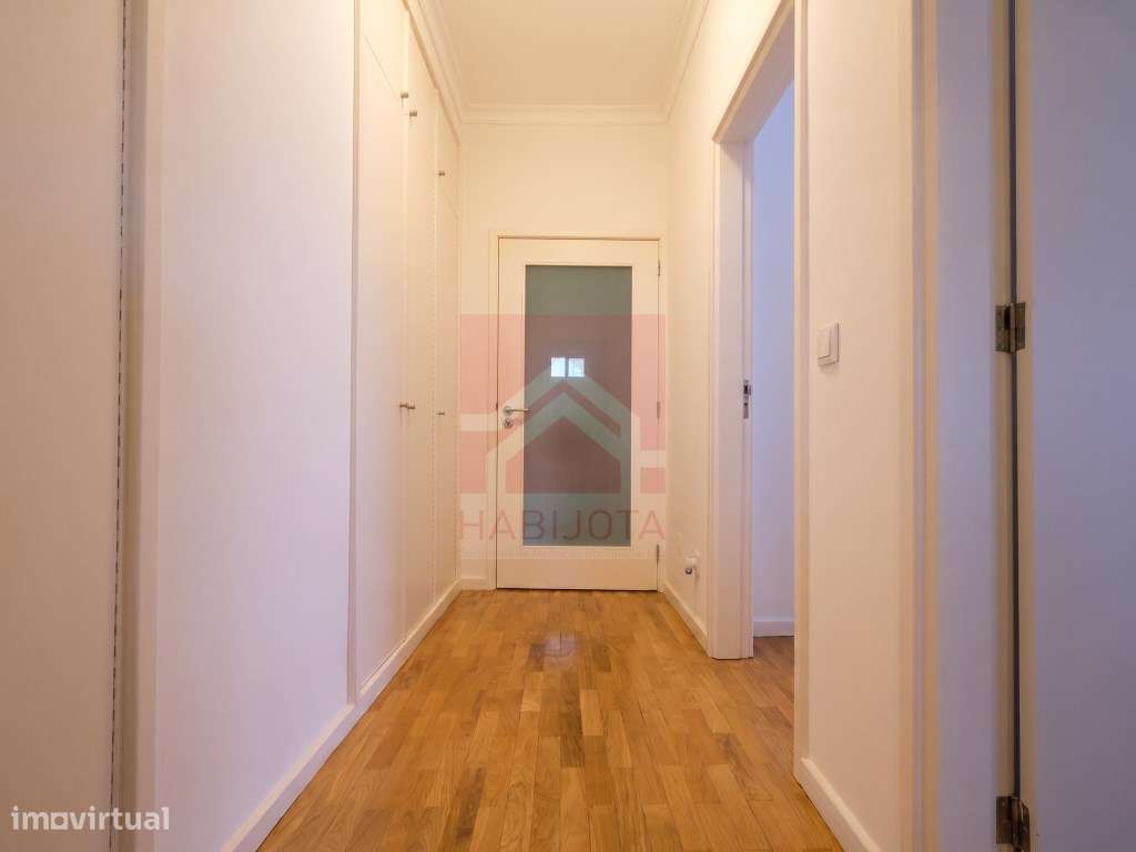 Apartamento T2 recuado em Fânzeres, Gondomar-12