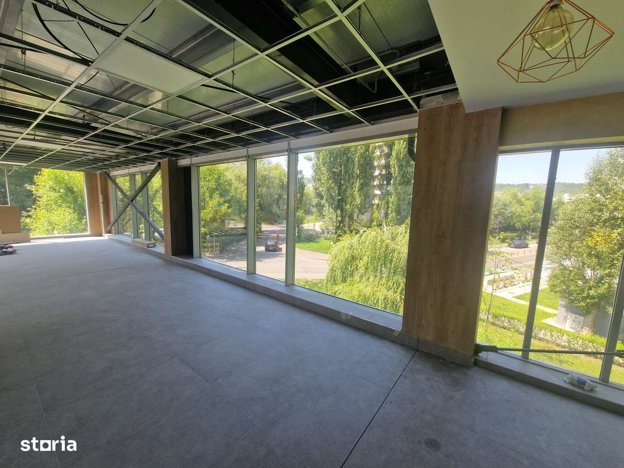 Spatiu de inchiriat in Plopilor - Imagine principală: 2/2