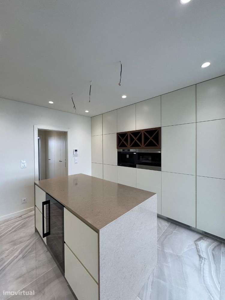 T4 Penthouse Gaia - Último Piso - Novo -Terraço 492 m2 Metro João Deus-20