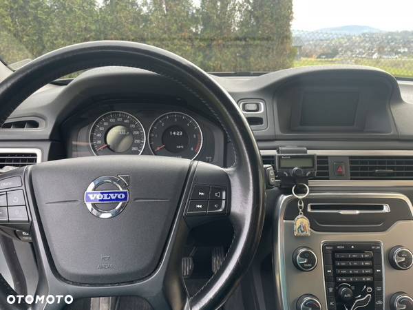 Volvo V70 D3 Geartronic Kinetic - 24