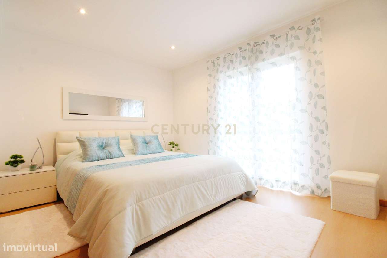 Moradia, Fernão Ferro, Seixal, com 3 Quartos-13