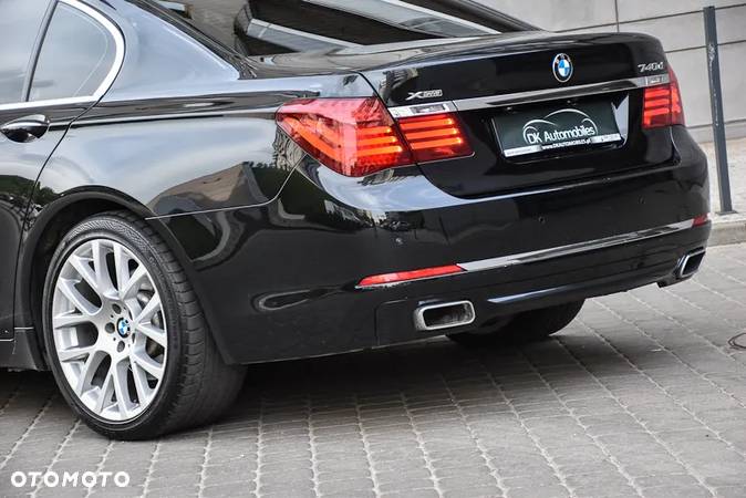 BMW Seria 7 740d xDrive Edition Exclusive - 11