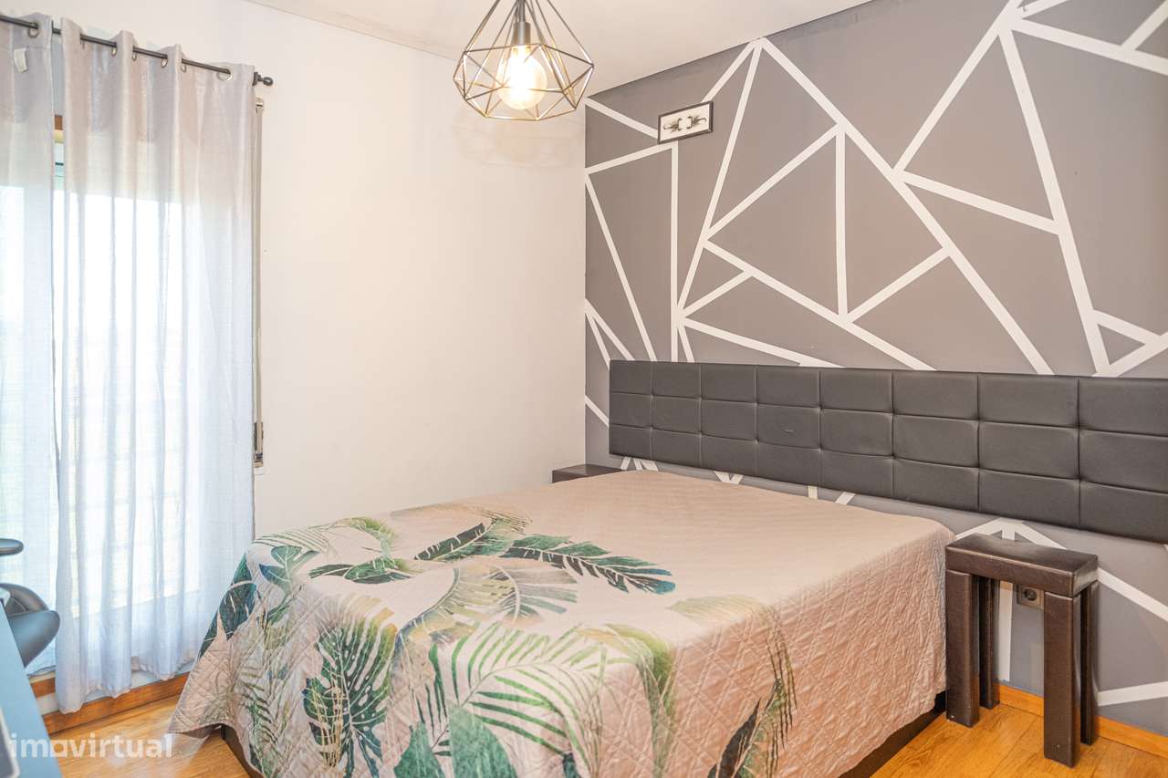 T3 com Suíte | Condomínio Fechado com Piscina | Barcelinhos-20