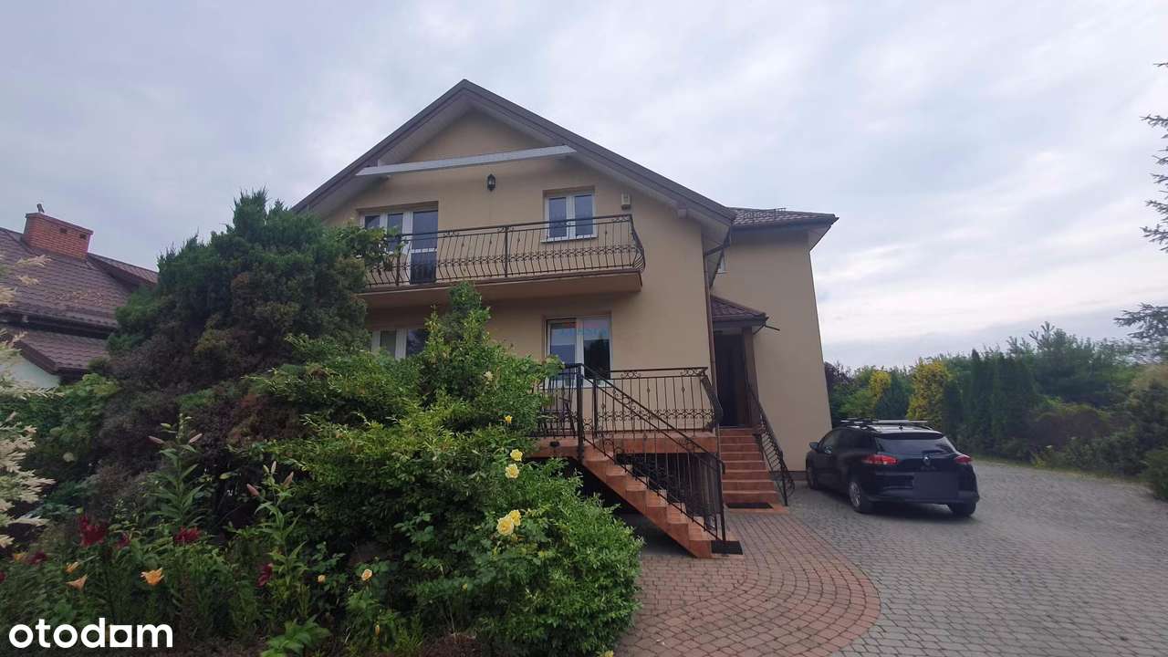 Dom, 225.0 m², Jastrzębie koło Konstancina Jeziorna-0