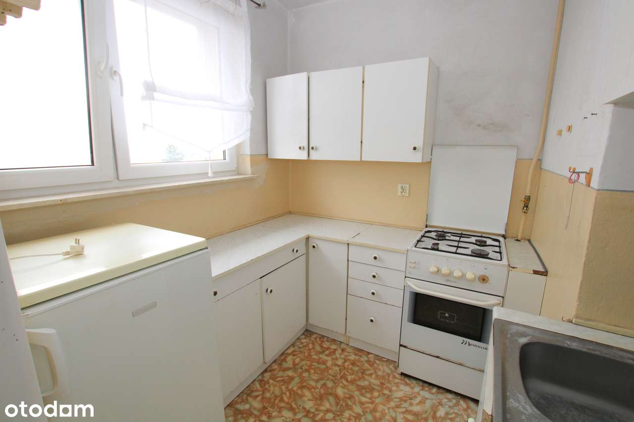 3-pokojowe **mieszkanie do remontu** w centrum miasta ul. Robotnicza-6