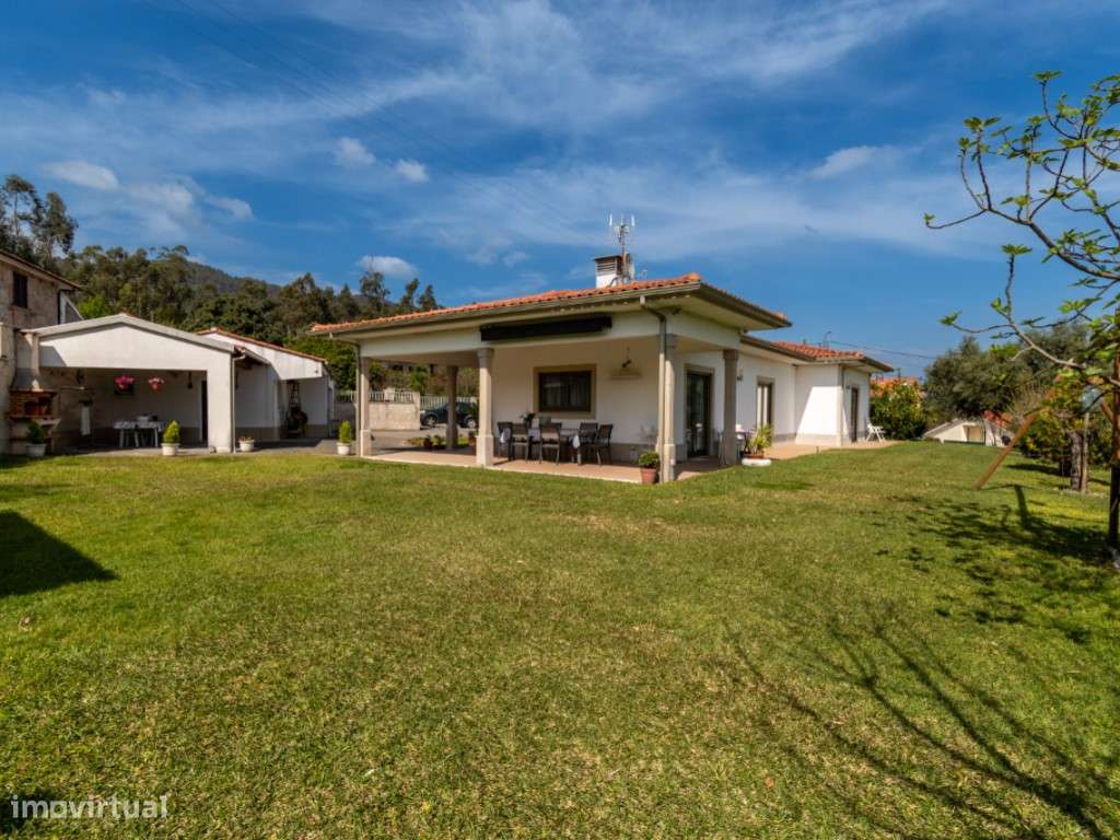 Encantadora Moradia Térrea V3-28