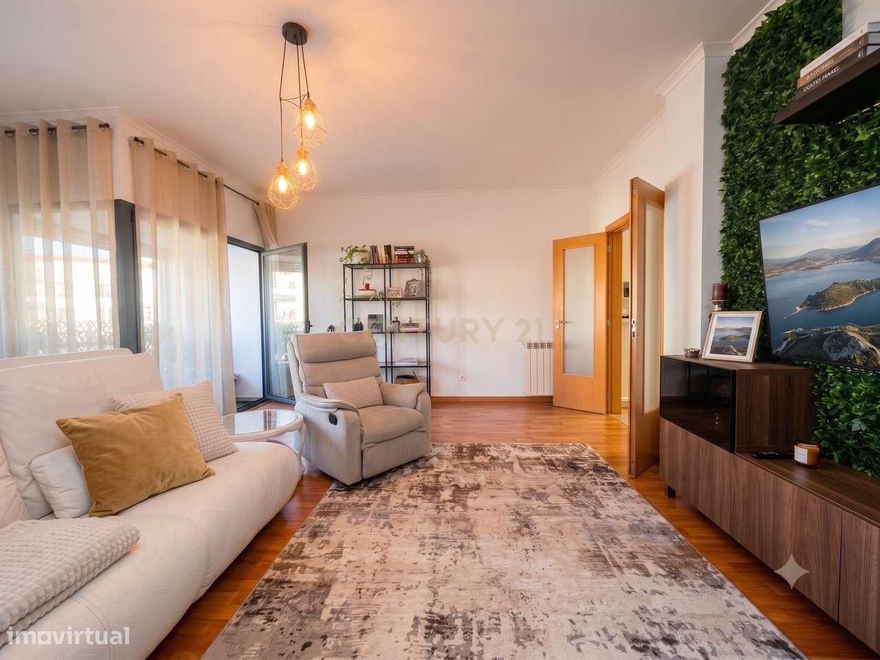 Apartamento T3 na Urbanização Quinta São Luiz | Garagem | Vistas desaf