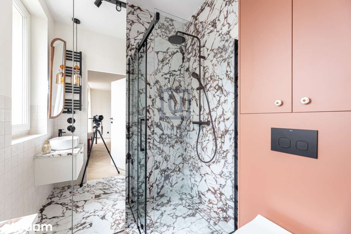 Cegła | Wysokie 280 H | Dwa balkony | Winda-10