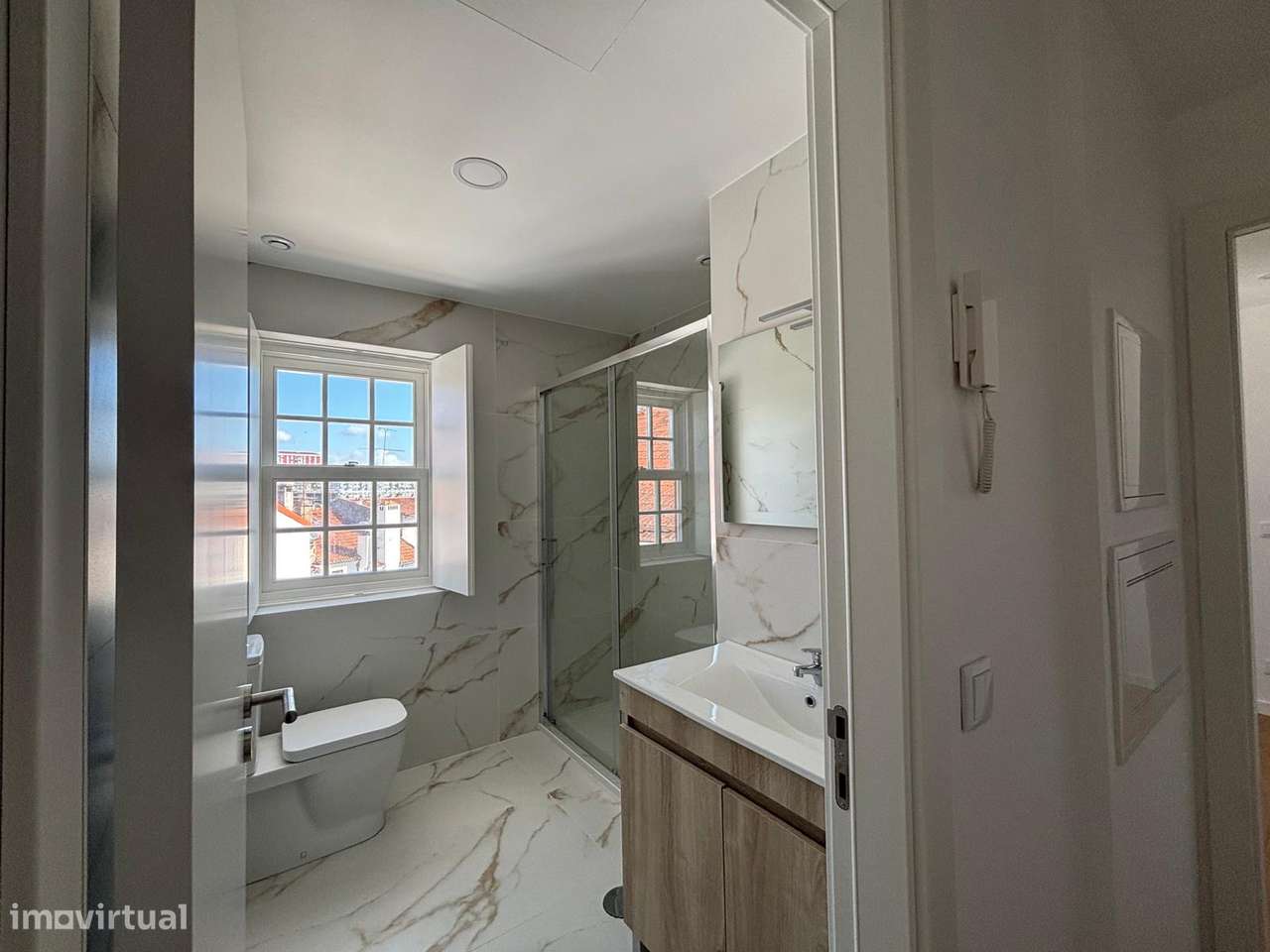 venda de magnifico prédio na Rua da Matemática (4 T0´s e 5 T1's)-40