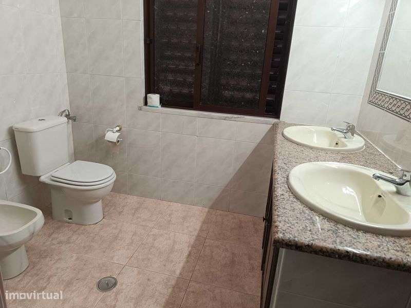 Arrendamento de imóvel (vivenda) T4 Loulé - Grande imagem: 5/8