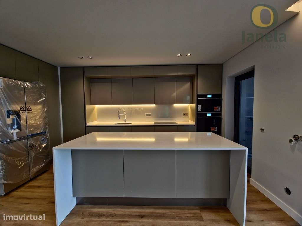 Maravilhosa Penthouse com 351,75 m2, com PISCINA PRIVADA e VISTA MAR - Grande imagem: 4/24