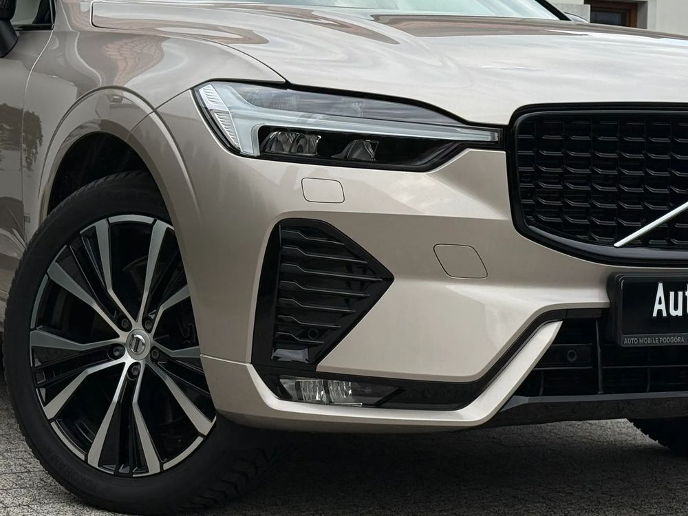 Volvo XC60 II B4 D AWD Plus Dark 2024