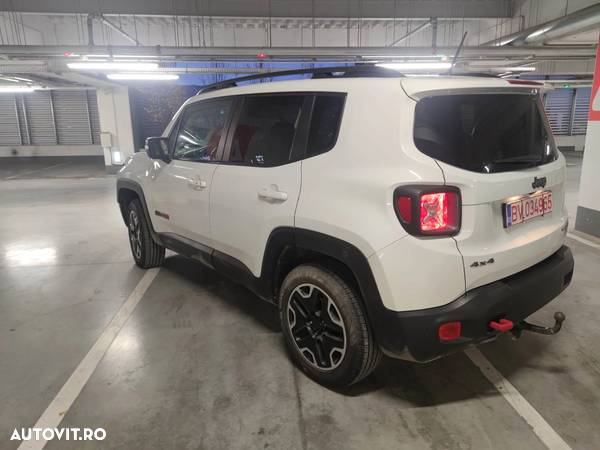 Jeep Renegade 2.0 M-Jet 4x4 AT Trailhawk - 11