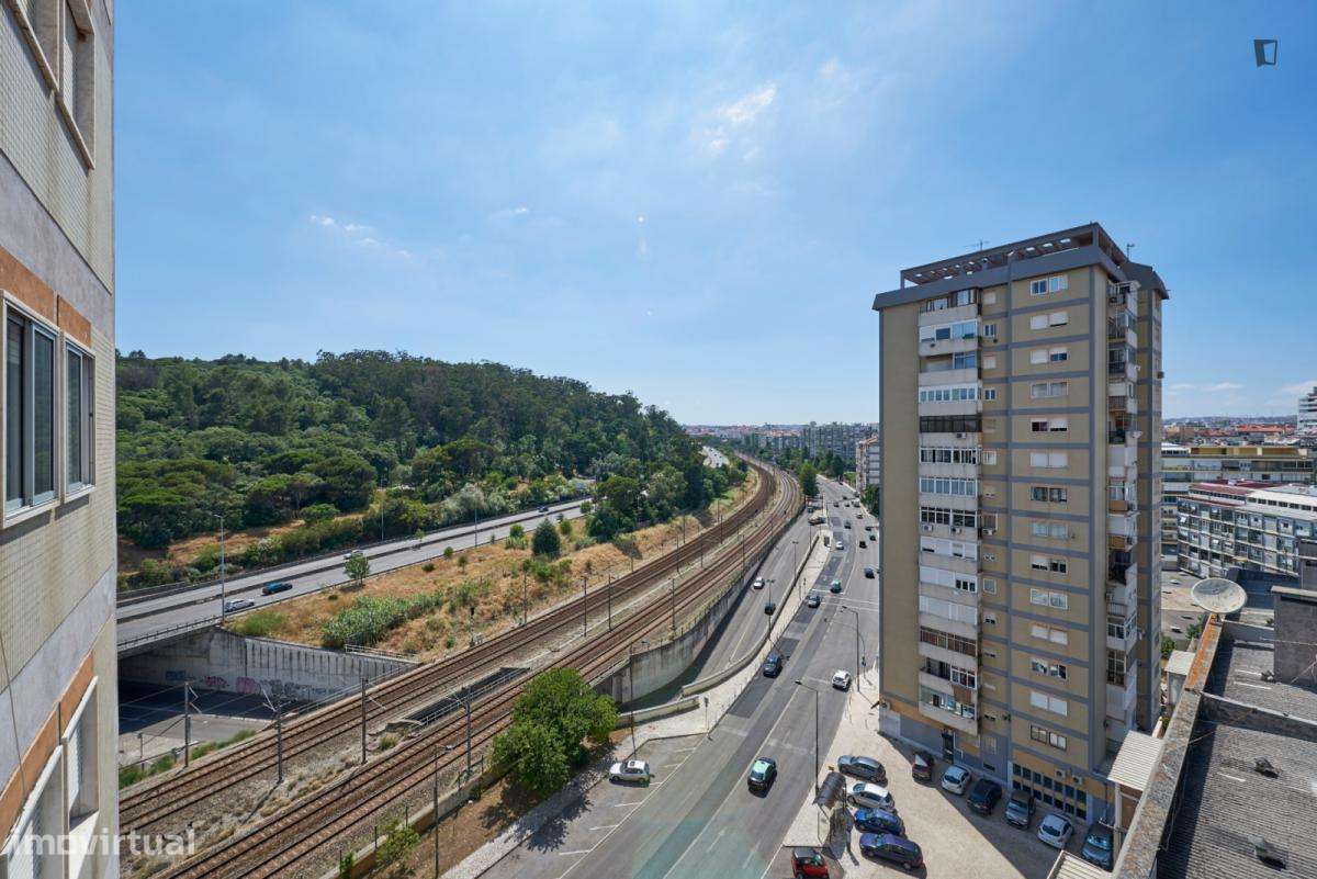 Quarto - localizado em Benfica Lisbon - Grande imagem: 5/36