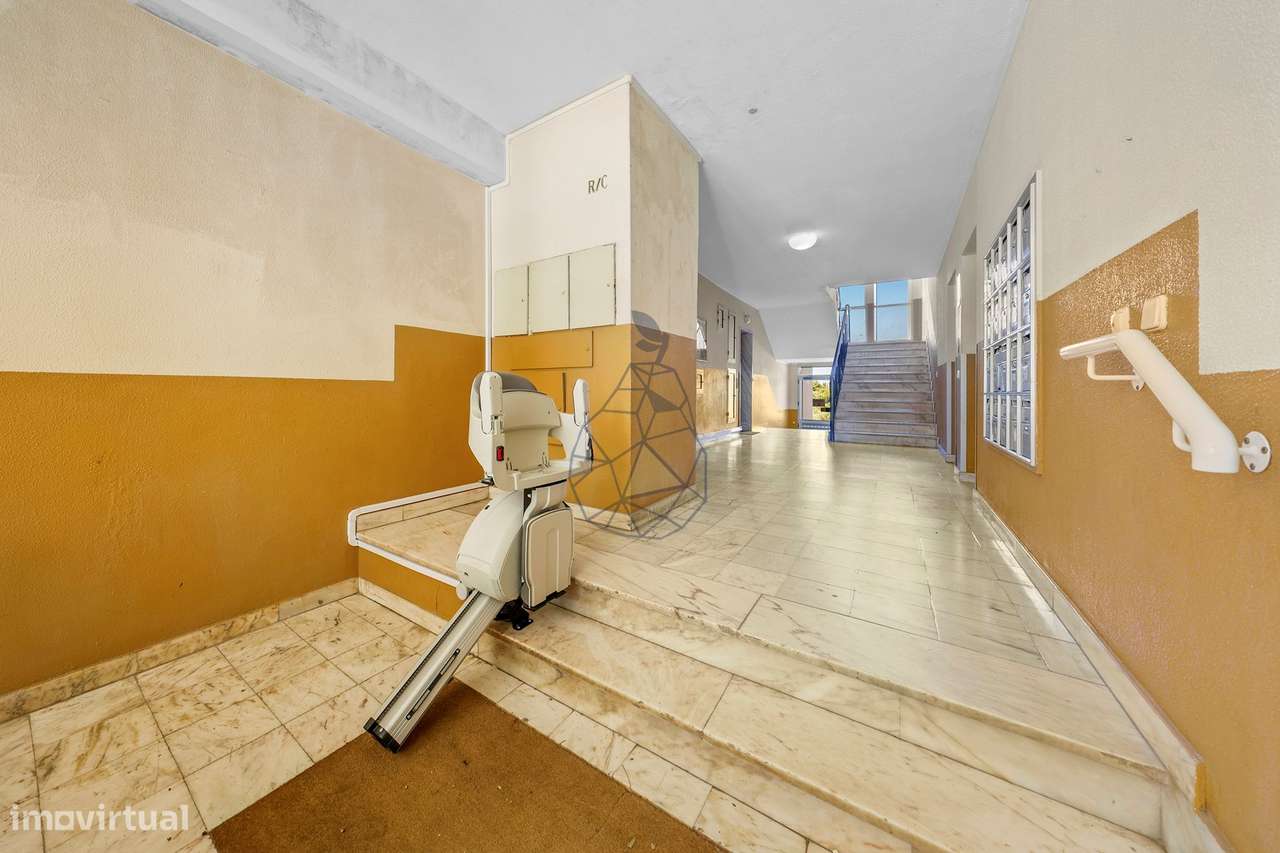 Apartamento T3 com exposição solar nascente /sul em Portimão-45