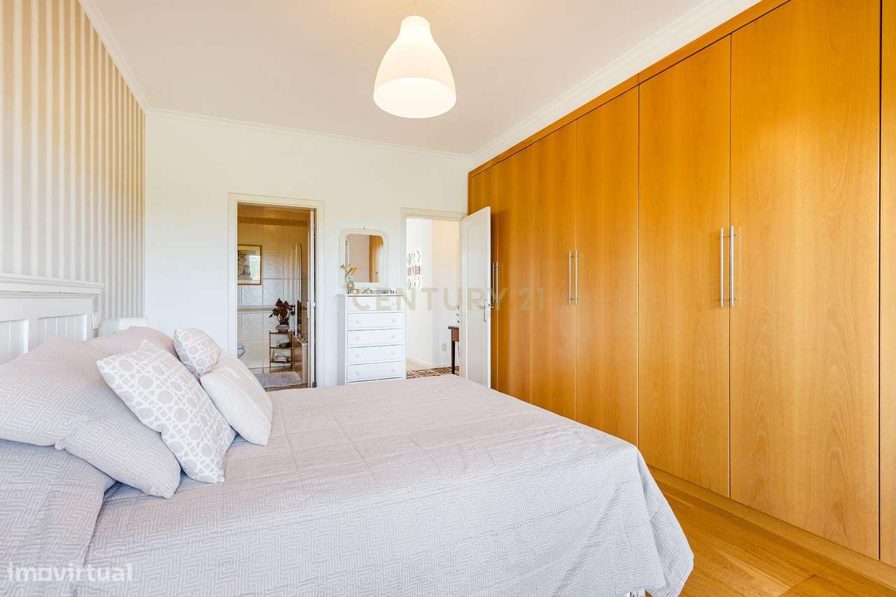 Moradia T3 Cascais venda | Jardim Privativo e Vista para o Parque Natu-17