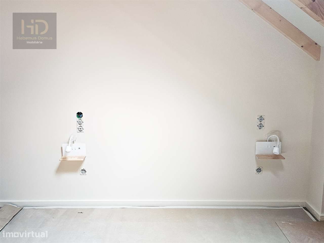 2 Moradias novas T1 com Mezanine no centro de Gaia-14