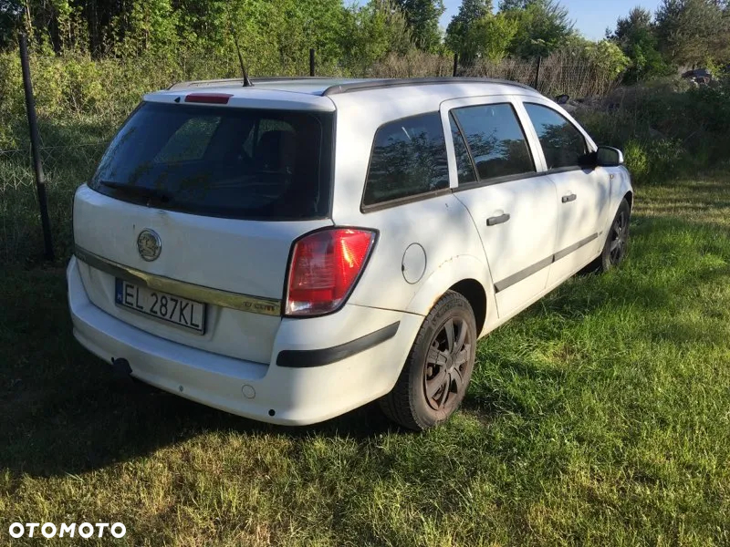 Opel Astra III 1.7 CDTI Essentia - 3