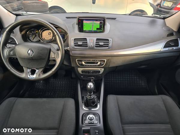 Renault Megane 1.6 16V 110 LIMITED - 25