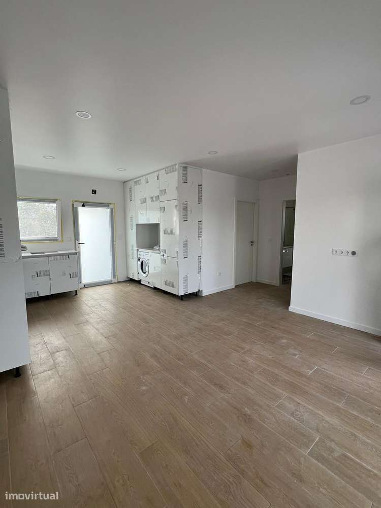 Moradia T2 Pronta a Habitar no Centro de Fátima - Preço Negociável-23