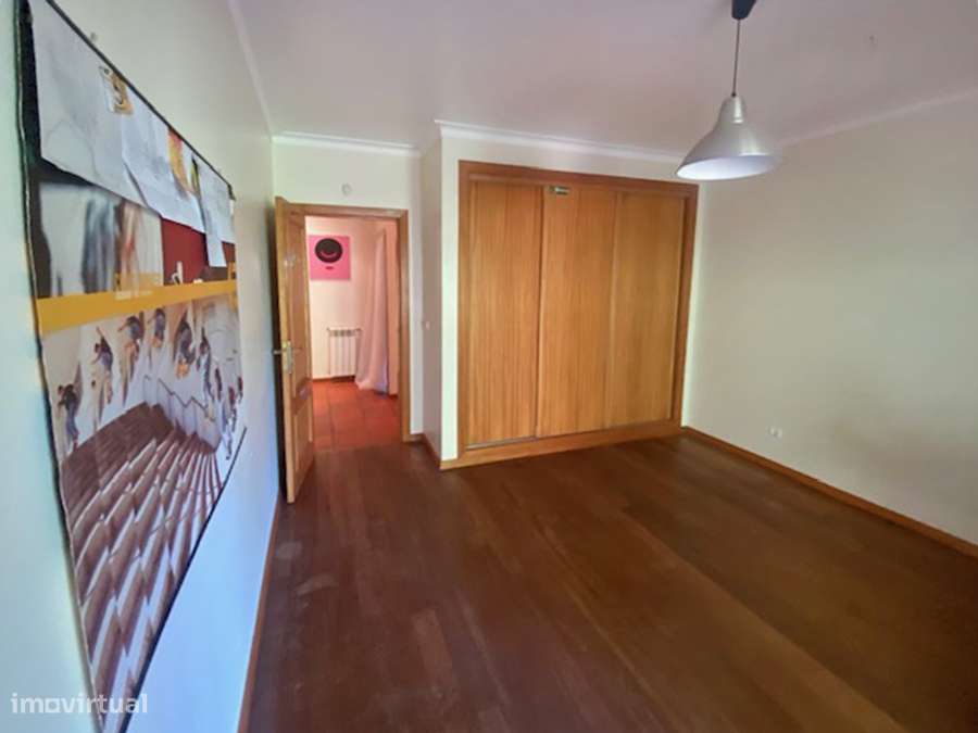 Moradia T5 grande propriedade, pleno campo, arredores Caldas da Rainha-26