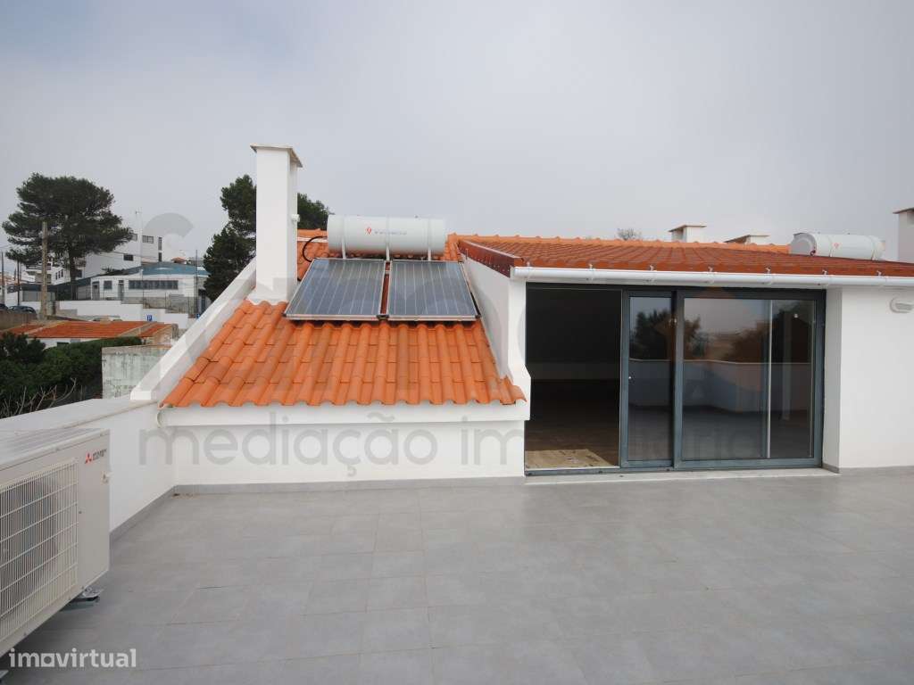 T3 Duplex com terraço centro da Parede-55