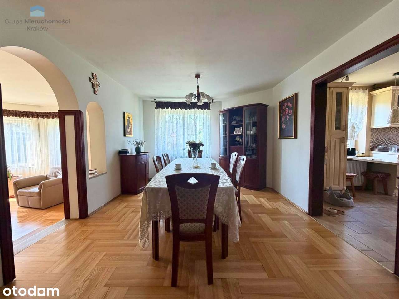 Dom 214 m² z dużym ogrodem, Stary Bieżanów-1