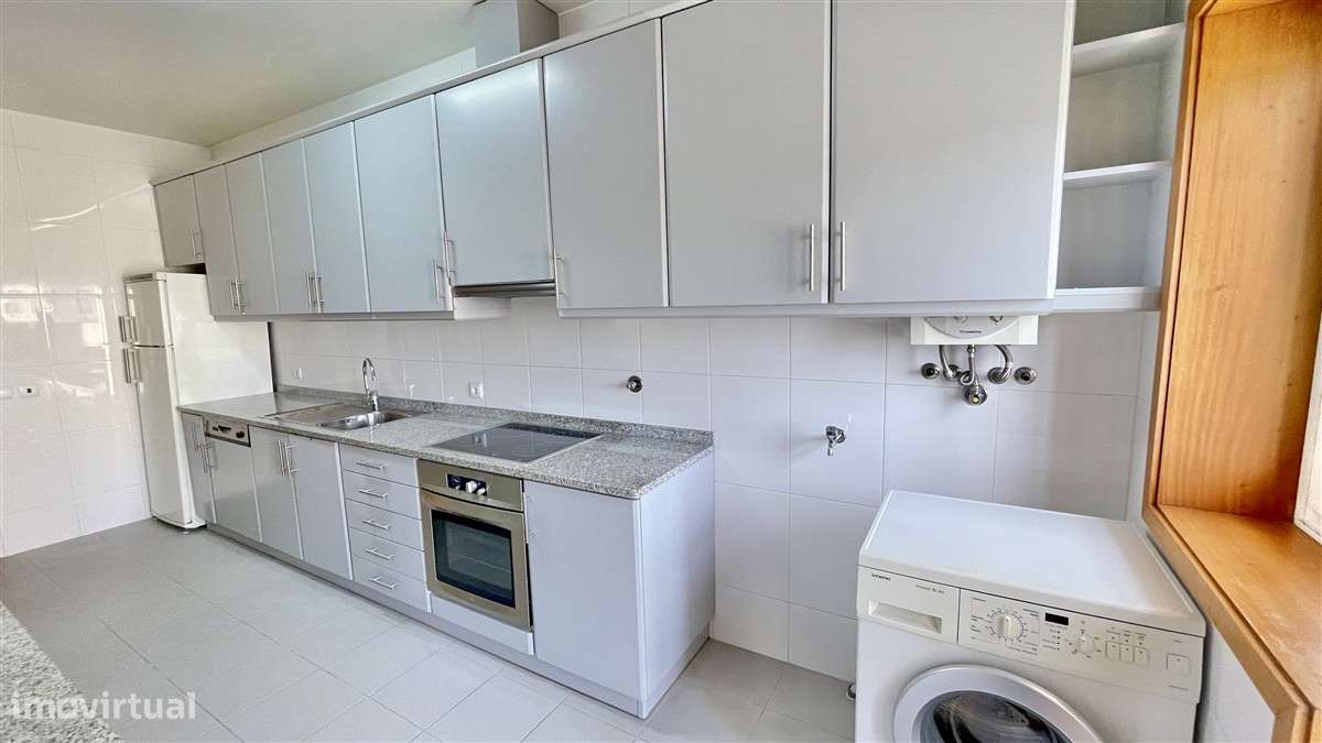 T3 Centro-Póvoa de Varzim-aparcamento-11