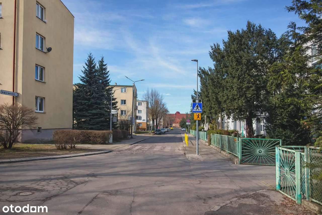 Na sprzedaż kawalerka z widokiem na zamek - centrum Malborka!-9