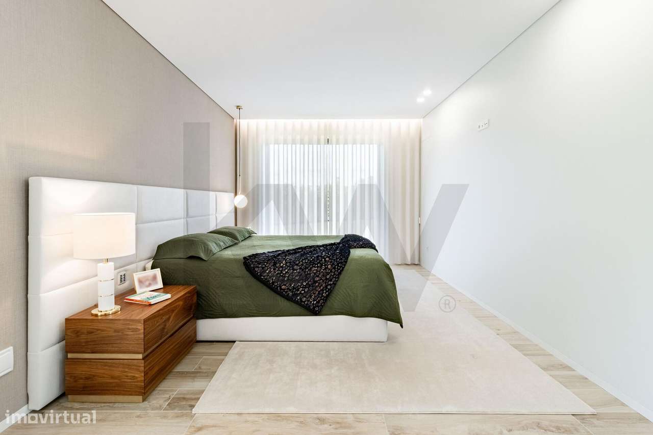 Moradia Térrea de Luxo com Piscina, Onde o Sonho se Torna Realidade-25