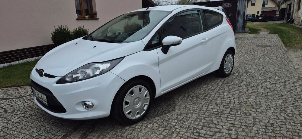 Ford Fiesta Mk7 1.25 Champions Edition 2012