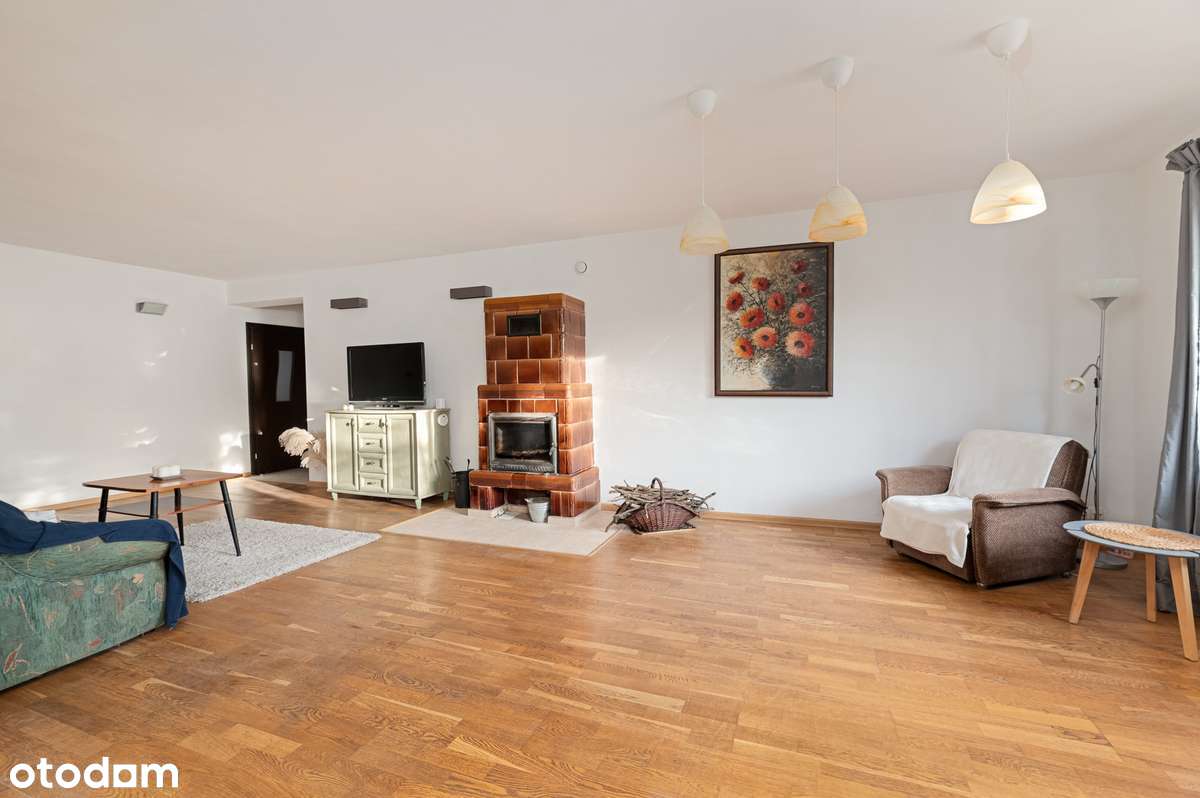 REZERWACJA Piętrowy dom szuka właściciela!-dobrze zlokalizowany-3