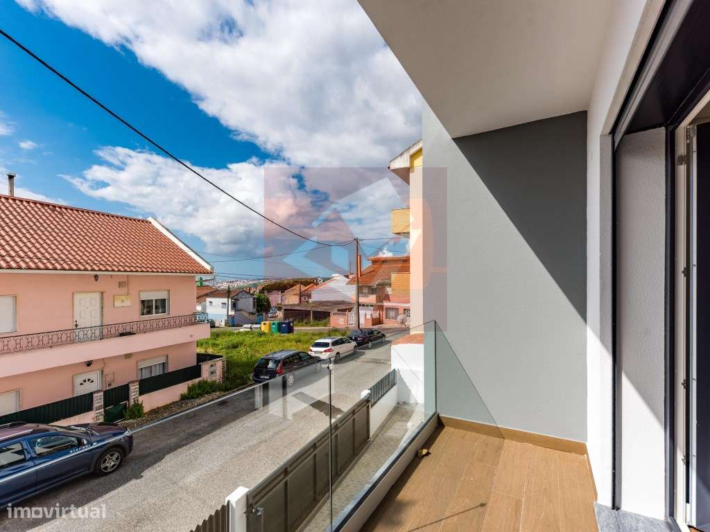 Moradia V5 nova no Bairro do Trigache em Famões-45