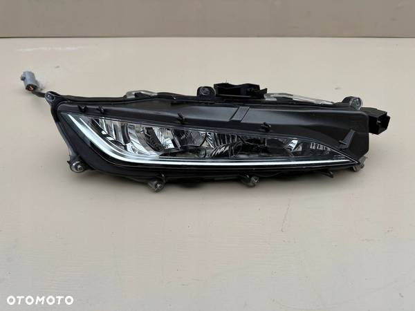 LEXUS RX IV 350/450H LIFT 19R- HALOGEN PRAWY PRZÓD PRZEDNI LED - 1