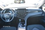Toyota Camry 2.5 Hybrid Comfort CVT - 18