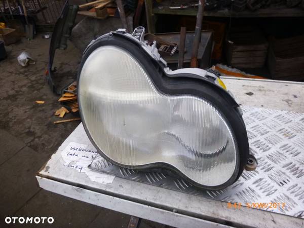 MERCEDES W203 LAMPA PRZOD PRZEDNIA PRAWA ANGLIK - 1