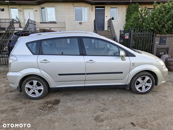 Toyota Corolla Verso 1.6 Terra 7os - 3