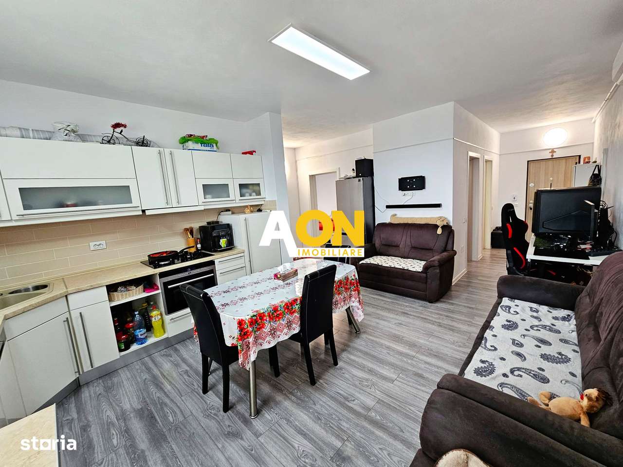 Apartament 3 camere, 2 balcoane, 2 bai, 66 mp utili, Ampoi 3 - Imagine principală: 3/10