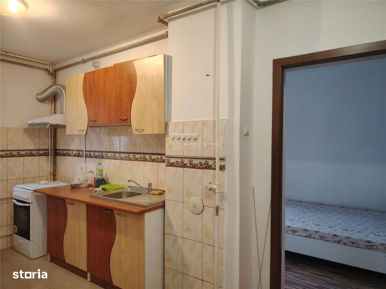Apartament cu 3 camere, mobilat, centrala termica, zona nord - Imagine principală: 5/6