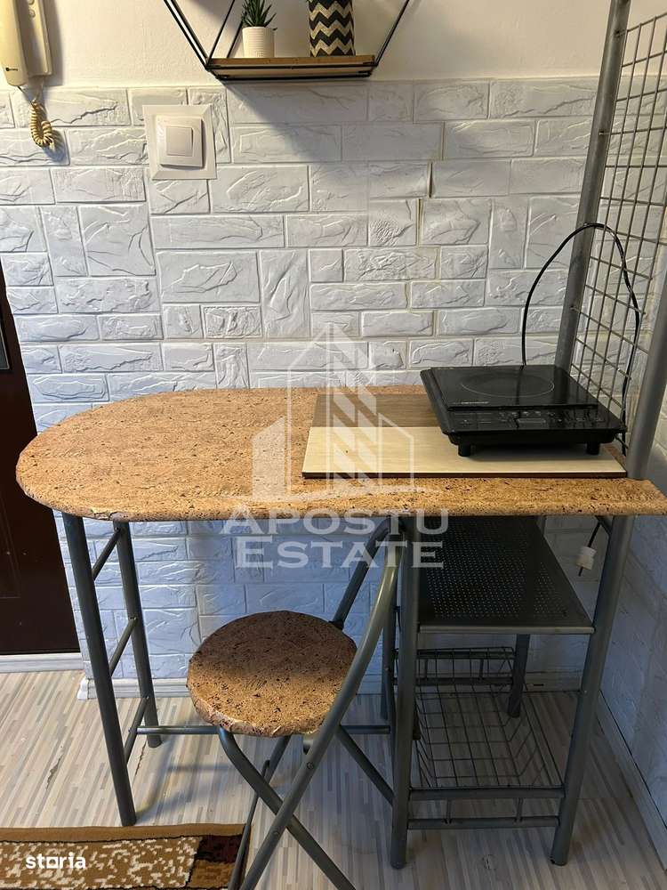 Garsoniera de 12 mp, ideal pentru investitie - Imagine principală: 4/9