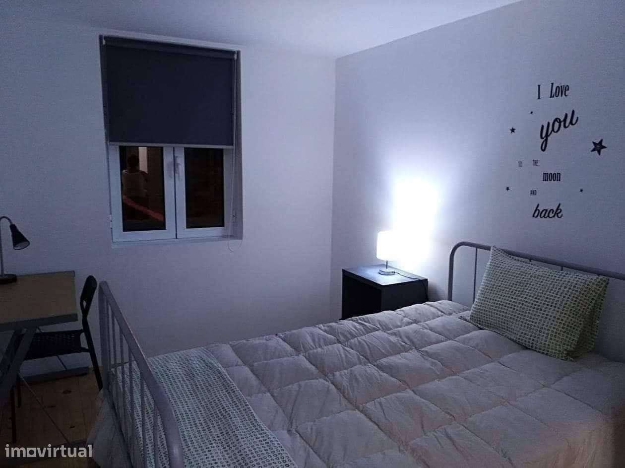 Edifício Junto ao polo das engenharias na covilhã-27