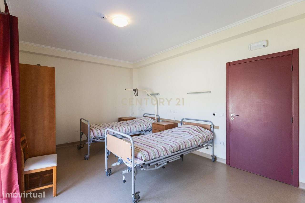 Exclusiva Oportunidade de Investimento:  Residência Geriátrica em Func-16