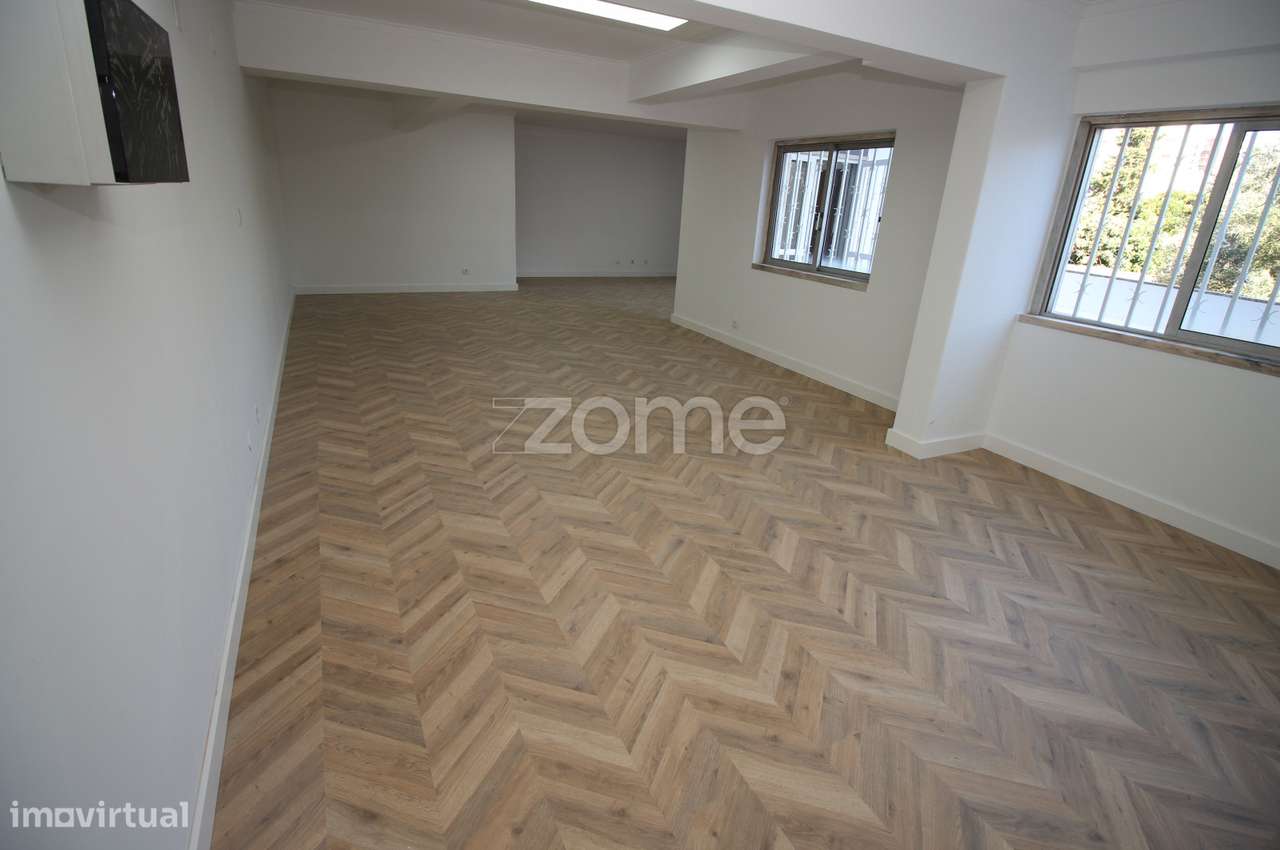 Escritório para Arrendamento no Centro de Odivelas – Pronto a Entra... - Grande imagem: 1/23