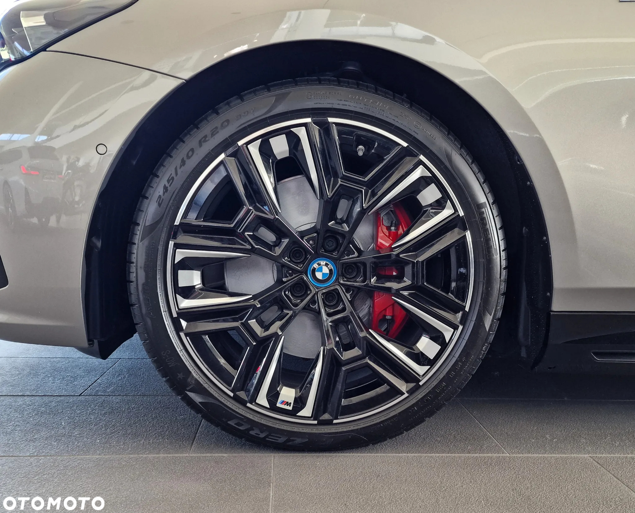 BMW i5 M60 xDrive - 6