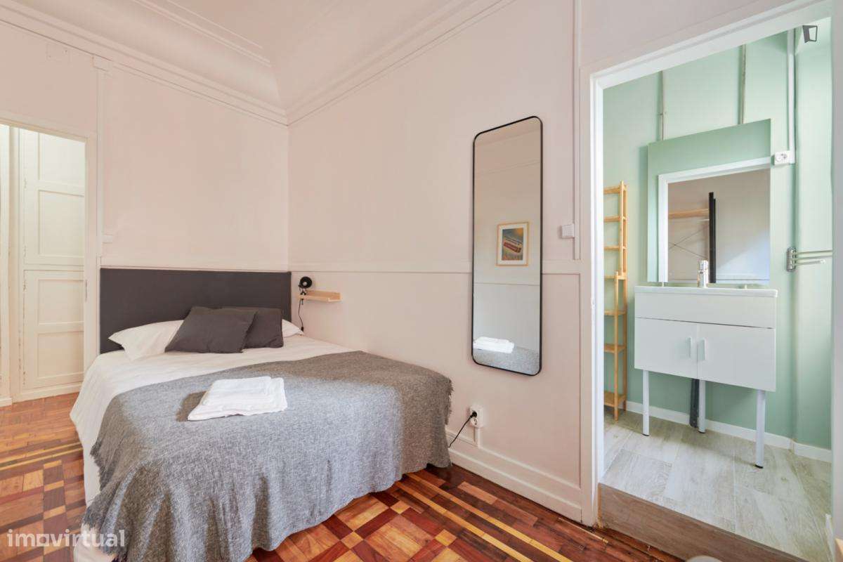 Quarto - localizado em Marquês de Pombal Lisbon - Grande imagem: 5/25